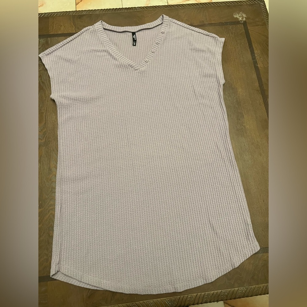 Torrid Sleep Shirt Womens 0 Plus lavender V-Neck Sleeveless Pajama Pullover